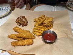 -必胜客(航头店)