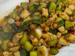 -乡土特色.冷锅鱼.牦牛肉汤锅