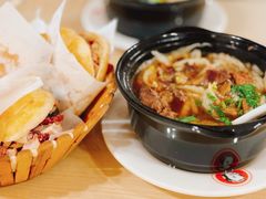 -闫家驴肉老店(华电一校店)