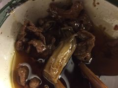 -拈签一笑黄牛肉辣卤串串