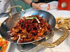 -阿瓦山寨·湘菜现炒·剁椒鱼头王(咸阳总店)