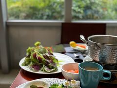 -元一希尔顿酒店·鲜切牛肉火锅禅自助餐厅