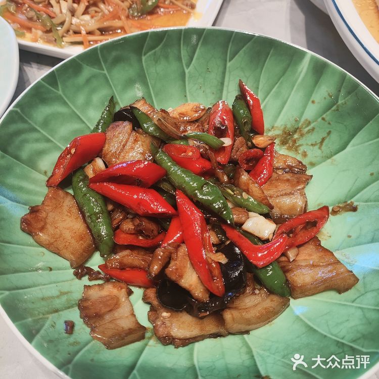 一直来他家用餐了，公司聚餐都在他们家