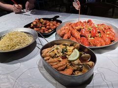 -巴厘龙虾·榜首油焖大虾(音乐学院·沿江酒馆店)