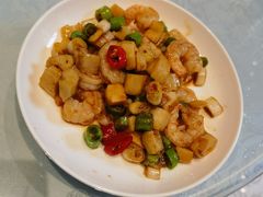 -泉畔人家·老济南经典鲁菜(大明湖店)