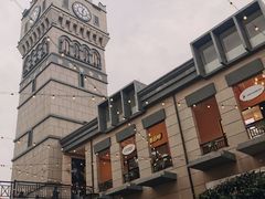 -王府井奥莱临潼小镇(临潼店)