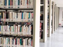 -上海市静安区图书馆(新闸路馆)