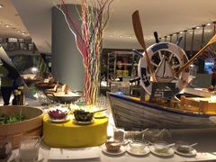 -上海滴水湖皇冠假日酒店