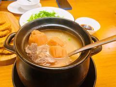 莲藕排骨汤-莲餐厅·湖北菜·潜江小龙虾店(愚园路店)