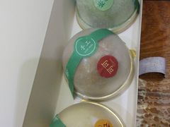 -蜜蜂小象·榴莲千层蛋糕(时代汇11栋店)