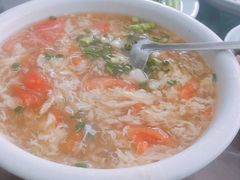 鱿鱼酸辣汤-老杨饭店(万科里店)