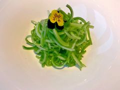 炝拌鲍芹-金海华·悦食东方(苏州中心商场店)