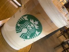 -星巴克(武汉奥山世纪城店)