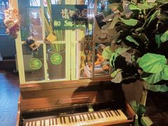 -84那年咖啡馆(李沧万达店)