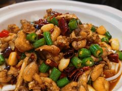 香辣平锅牛蛙-回·龙虾铺·盆盆蟹·烧烤大排档(回龙观店)