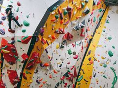 -问山MountQuest攀岩馆