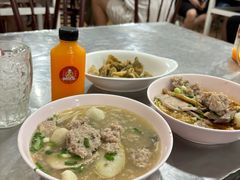 -榮泰米粉湯(Left Shop)