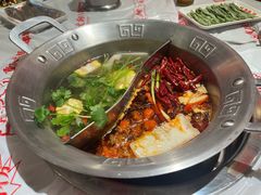 -大芊金重庆串串火锅(南京路店)