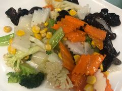 -六和聚传统烤鸭.天津菜(和平店)