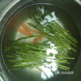 自制叉烧炒芦笋香菇胡萝卜