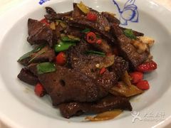 -鄱阳湖·江西小炒·瓦罐煨汤(五道口店)