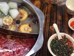 -周良天山牛杂城(天山路总店)