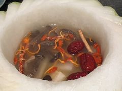 -得意咚瓜·顺德鱼生·冬瓜火锅(深圳首店)