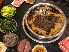 -邓莽子老火锅(中兴路总店)