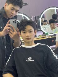 -藤野造型烫染·漂发