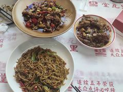 -堂瓦里·33年传统赣菜(第一街区店)