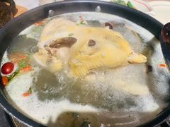 一只鸡火锅-七八冷面·延边朝鲜族美食(圣熙八号店)