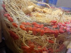 -果松木炭酸菜铜火锅·外婆参鸡汤