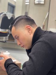 -Devilhands Barbershop男士理容店