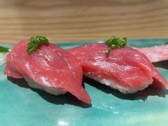 蓝鳍金枪鱼背肉手握-秋荀日本料理(昆明同德广场店)