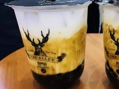 -THE ALLEY 鹿角巷(华润万象城店)
