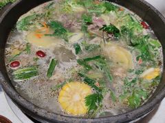 -贵府酸汤牛肉火锅·贵州老字号(飞山街店)