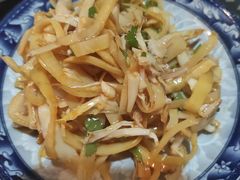 -蜗牛小馆醉乡民谣云南菜(惠新西里店)