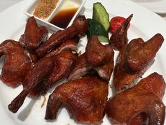 脆皮乳鸽-燕春园中餐厅-北大博雅国际酒店