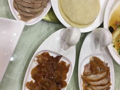 -大鸭梨烤鸭店(金顶街店)