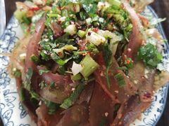 -乐山食古香跷脚牛肉