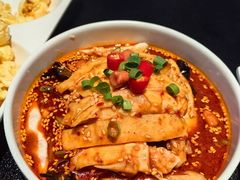 -辣尚瘾·烤鱼·新川菜(牡丹园直营店)