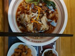 -呷佬·长沙手工米粉(金沙江路店)
