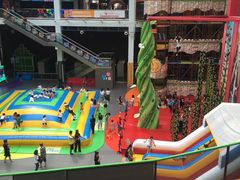 -蒙特利亲子乐园