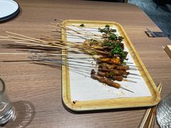 -街角等你.大连海鲜烧烤.经典铁板海鲜串(西安路店)