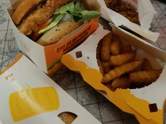 -麦当劳(世界城广场店)