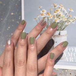 -蜜丝卡伦美甲美睫连锁