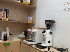 -ROCKPLUS攀岩馆(环宇城店)