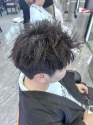 -藤野造型烫染·漂发