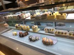 -焙丽拾光(麦凯乐直营店)