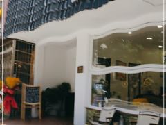 门面-雀食面包店(钟楼店)